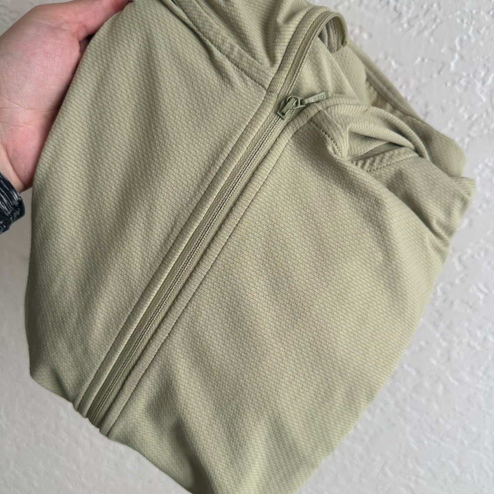 Uniqlo Green Active Zip Up M
